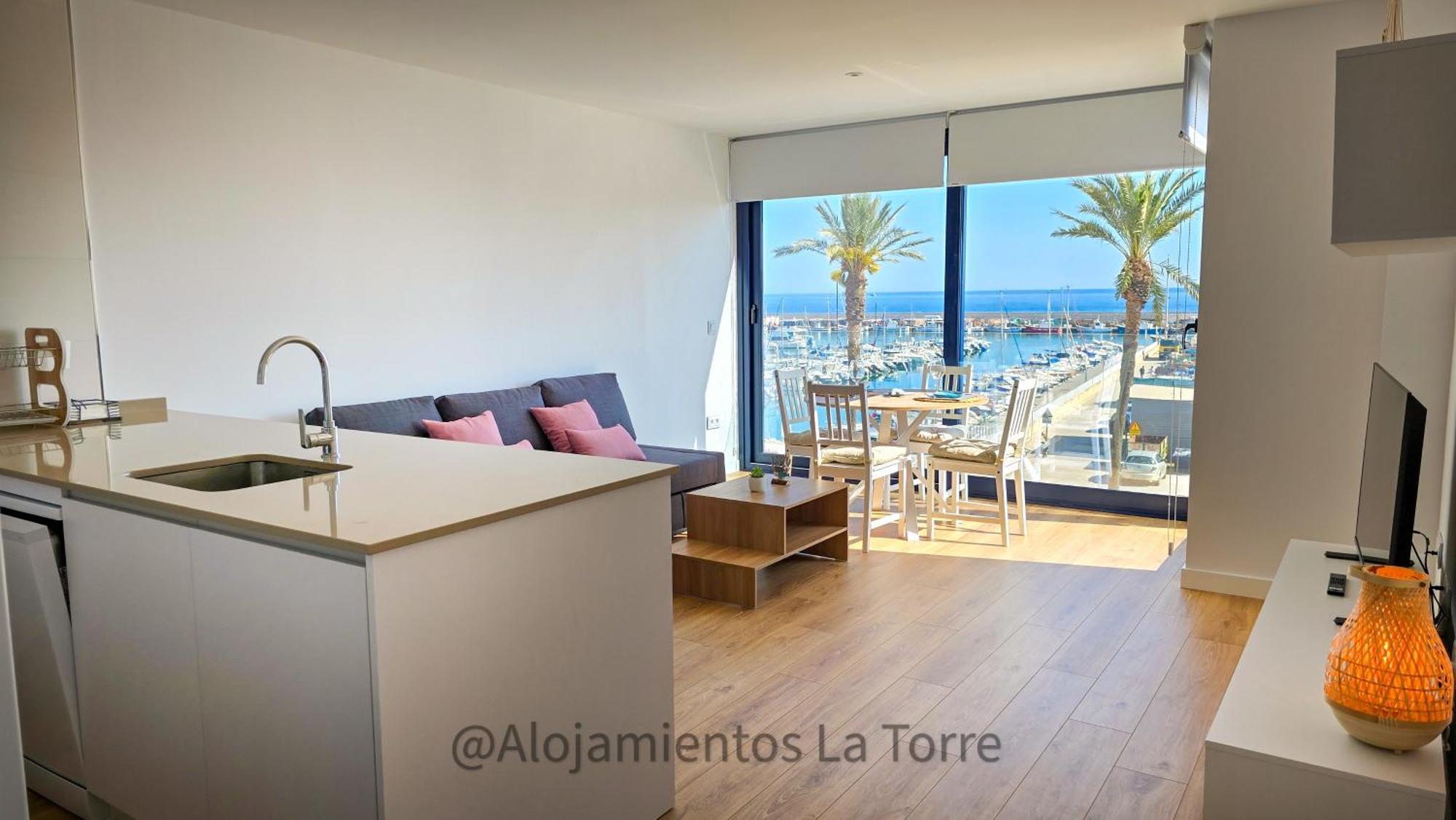 Puerto Caleta Dream - Alojamientos La Torre Caleta De Velez Exteriör bild